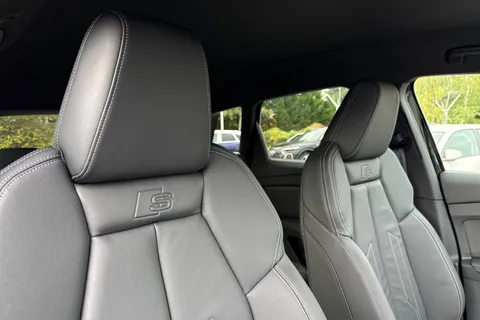  Audi Q4 e-tron 45 Black Edition Auto 5dr 82kWh Thumbnail #24