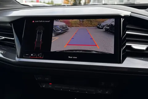  Audi Q4 e-tron 45 Black Edition Auto 5dr 82kWh Thumbnail #25