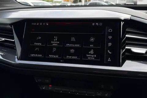  Audi Q4 e-tron 45 Black Edition Auto 5dr 82kWh Thumbnail #29