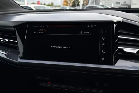  Audi Q4 e-tron 45 Black Edition Auto 5dr 82kWh Thumbnail #36