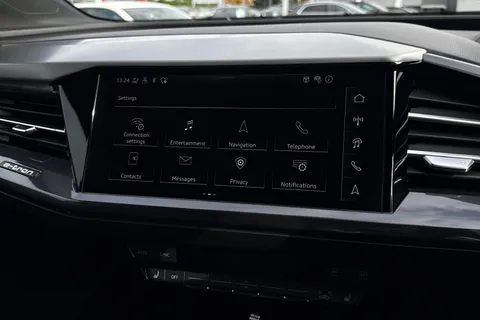  Audi Q4 e-tron 45 Black Edition Auto 5dr 82kWh Thumbnail #40