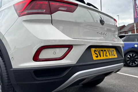 SV72VXC Volkswagen T-Roc 1.0 TSI Life Euro 6 (s/s) 5dr Thumbnail #28