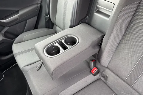 SV72VXC Volkswagen T-Roc 1.0 TSI Life Euro 6 (s/s) 5dr Thumbnail #29