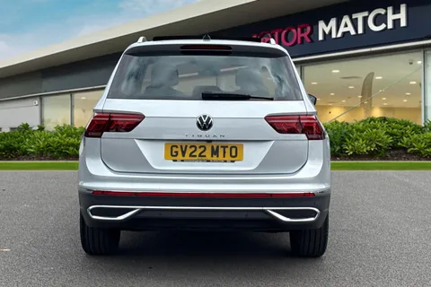 GV22MTO Volkswagen Tiguan 1.5 TSI Elegance DSG Euro 6 (s/s) 5dr Thumbnail #5