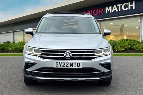 GV22MTO Volkswagen Tiguan 1.5 TSI Elegance DSG Euro 6 (s/s) 5dr Thumbnail #6