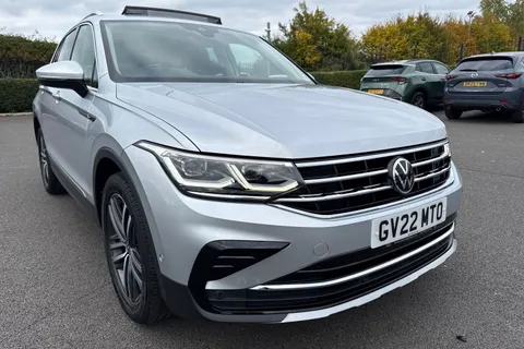 GV22MTO Volkswagen Tiguan 1.5 TSI Elegance DSG Euro 6 (s/s) 5dr Thumbnail #9