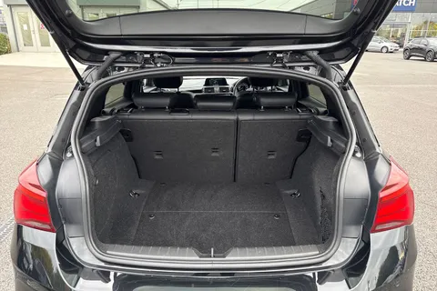 DC19OFM BMW 1 Series 1.5 118i GPF M Sport Shadow Edition Auto Euro 6 (s/s) 5dr Thumbnail #8