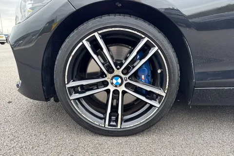 DC19OFM BMW 1 Series 1.5 118i GPF M Sport Shadow Edition Auto Euro 6 (s/s) 5dr Thumbnail #13
