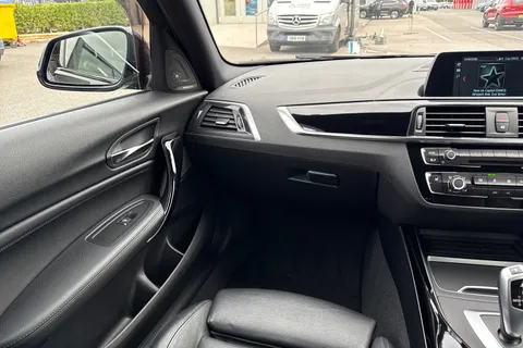 DC19OFM BMW 1 Series 1.5 118i GPF M Sport Shadow Edition Auto Euro 6 (s/s) 5dr Thumbnail #21