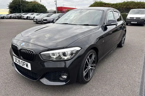 DC19OFM BMW 1 Series 1.5 118i GPF M Sport Shadow Edition Auto Euro 6 (s/s) 5dr Thumbnail #28