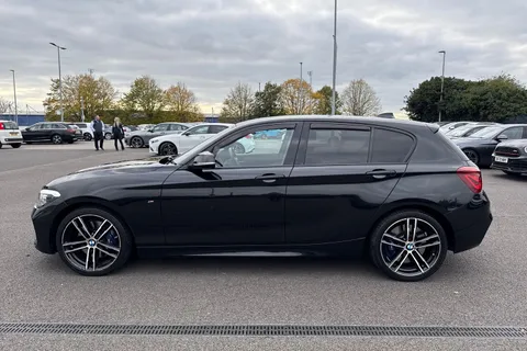 DC19OFM BMW 1 Series 1.5 118i GPF M Sport Shadow Edition Auto Euro 6 (s/s) 5dr Thumbnail #31