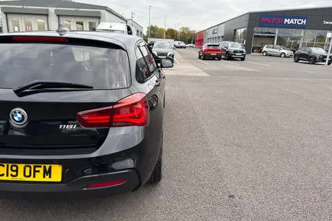 DC19OFM BMW 1 Series 1.5 118i GPF M Sport Shadow Edition Auto Euro 6 (s/s) 5dr Thumbnail #33