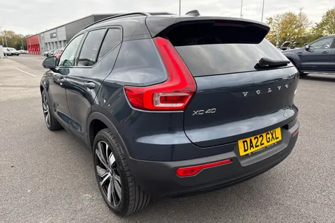 DA22GXL Volvo Xc40 1.5h T5 Recharge 10.7kWh Ultimate Dark Auto Euro 6 (s/s) 5dr Thumbnail #8