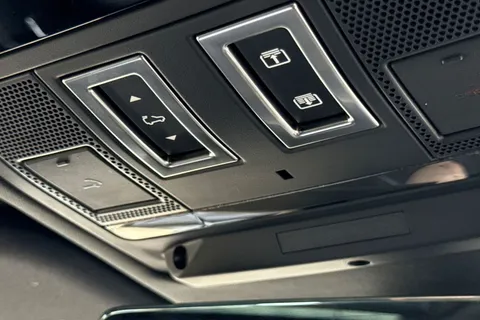 KT24OPV Land Rover Defender 90 3.0 D300 X 3dr Thumbnail #25