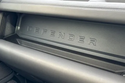 KT24OPV Land Rover Defender 90 3.0 D300 X 3dr Thumbnail #35