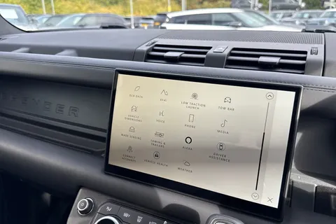 KT24OPV Land Rover Defender 90 3.0 D300 X 3dr Thumbnail #37