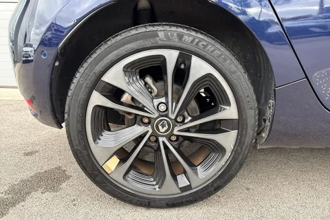 11 of 60 for RENAULT ZOE 100kW Iconic R135 50kWh Boost Charge 5dr Auto