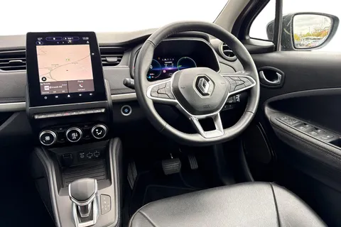 18 of 60 for RENAULT ZOE 100kW Iconic R135 50kWh Boost Charge 5dr Auto