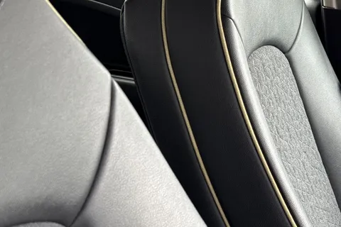 37 of 60 for RENAULT ZOE 100kW Iconic R135 50kWh Boost Charge 5dr Auto