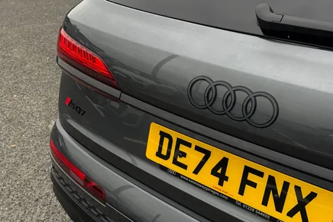 DE74FNX Audi SQ7 SUV  Black Edition TFSI  507 PS tiptronic Thumbnail #37