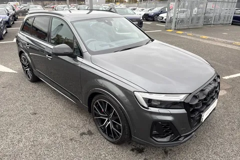 DE74FNX Audi SQ7 SUV  Black Edition TFSI  507 PS tiptronic Thumbnail #40