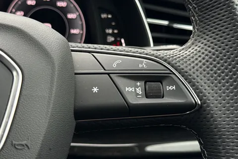 DE74FNX Audi SQ7 SUV  Black Edition TFSI  507 PS tiptronic Thumbnail #45