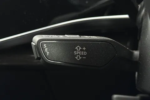 DE74FNX Audi SQ7 SUV  Black Edition TFSI  507 PS tiptronic Thumbnail #50