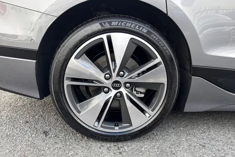 Audi A6 E-Tron Avant 83kWh Sport Auto 5dr Thumbnail #12