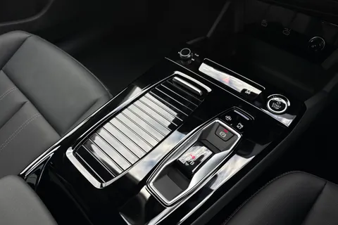 Audi A6 E-Tron Avant 83kWh Sport Auto 5dr Thumbnail #23