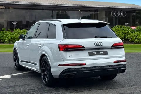  Audi Q7 3.0 TDI V6 45 Black Edition Tiptronic quattro Euro 6 (s/s) 5dr Thumbnail #3