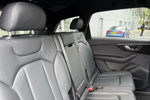  Audi Q7 3.0 TDI V6 45 Black Edition Tiptronic quattro Euro 6 (s/s) 5dr Thumbnail #19
