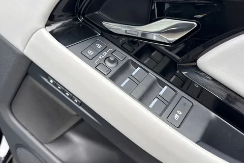 DS25PWY Land Rover Range Rover Evoque 2.0 D200 Dynamic HSE 5dr Thumbnail #27