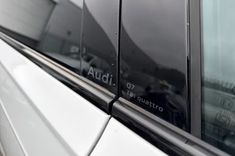  Audi Q7 3.0 TDI V6 45 Black Edition Tiptronic quattro Euro 6 (s/s) 5dr Thumbnail #29