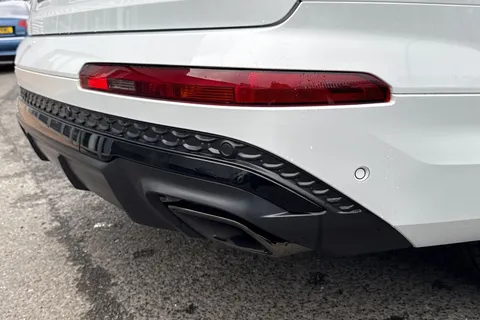  Audi Q7 3.0 TDI V6 45 Black Edition Tiptronic quattro Euro 6 (s/s) 5dr Thumbnail #32