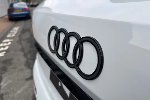  Audi Q7 3.0 TDI V6 45 Black Edition Tiptronic quattro Euro 6 (s/s) 5dr Thumbnail #34