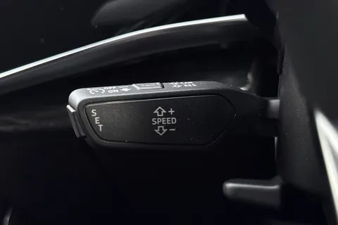  Audi Q7 3.0 TDI V6 45 Black Edition Tiptronic quattro Euro 6 (s/s) 5dr Thumbnail #57