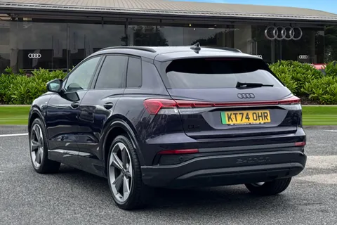 KT74OHR Audi Q4 e-tron 125kW 35 55kWh Black Edition 5dr Auto Thumbnail #3