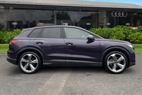 KT74OHR Audi Q4 e-tron 125kW 35 55kWh Black Edition 5dr Auto Thumbnail #4