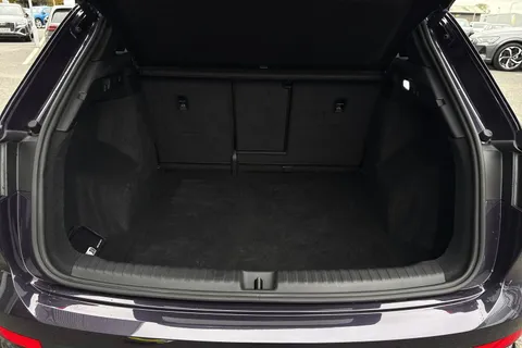 KT74OHR Audi Q4 e-tron 125kW 35 55kWh Black Edition 5dr Auto Thumbnail #7