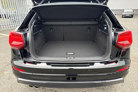 PX19SNU Audi Q2 Black Edition 35 TFSI  150 PS 6-speed Thumbnail #7