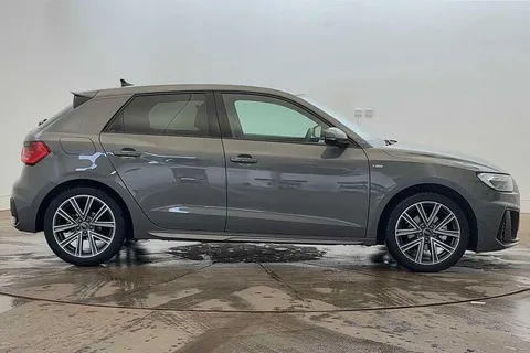 KT74JWZ Audi A1 S line 30 TFSI  116 PS S tronic Thumbnail #4