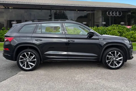 VN24JXZ Škoda Kodiaq 1.5 TSI ACT SportLine DSG Euro 6 (s/s) 5dr (7 Seat) Thumbnail #4
