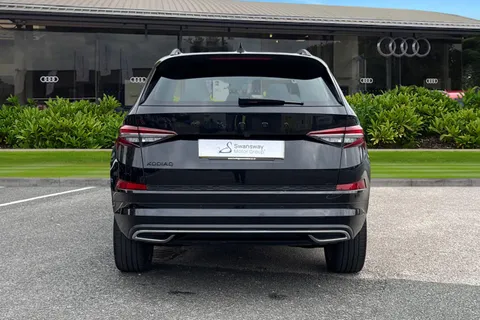VN24JXZ Škoda Kodiaq 1.5 TSI ACT SportLine DSG Euro 6 (s/s) 5dr (7 Seat) Thumbnail #5
