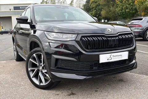 VN24JXZ Škoda Kodiaq 1.5 TSI ACT SportLine DSG Euro 6 (s/s) 5dr (7 Seat) Thumbnail #9