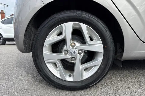 PJ71UMT Hyundai I10 1.0 SE Connect Euro 6 (s/s) 5dr Thumbnail #23