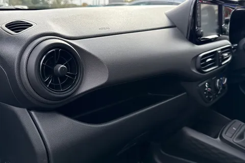 PJ71UMT Hyundai I10 1.0 SE Connect Euro 6 (s/s) 5dr Thumbnail #32