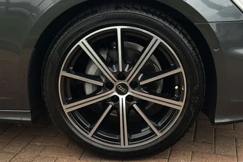 Audi A6 Avant 2.0 TDI 40 Black Edition S Tronic quattro Euro 6 (s/s) 5dr Thumbnail #11