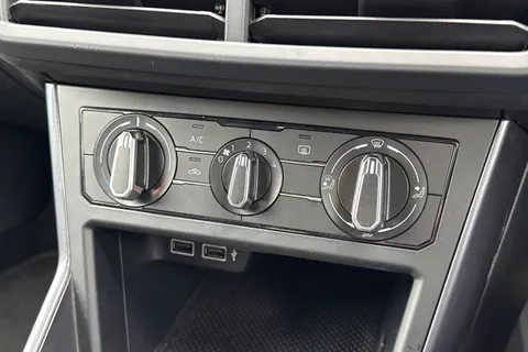 PE20TPF Volkswagen Polo 1.0 TSI R-Line Euro 6 (s/s) 5dr Thumbnail #20