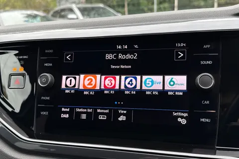 PE20TPF Volkswagen Polo 1.0 TSI R-Line Euro 6 (s/s) 5dr Thumbnail #39