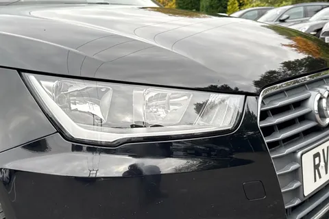 17 of 57 for AUDI A1 1.4 TFSI Sport 3dr